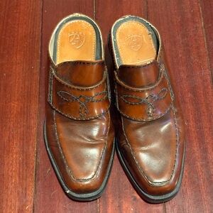 Ariat Women’s brown Leather Slip-On Shoes size 6